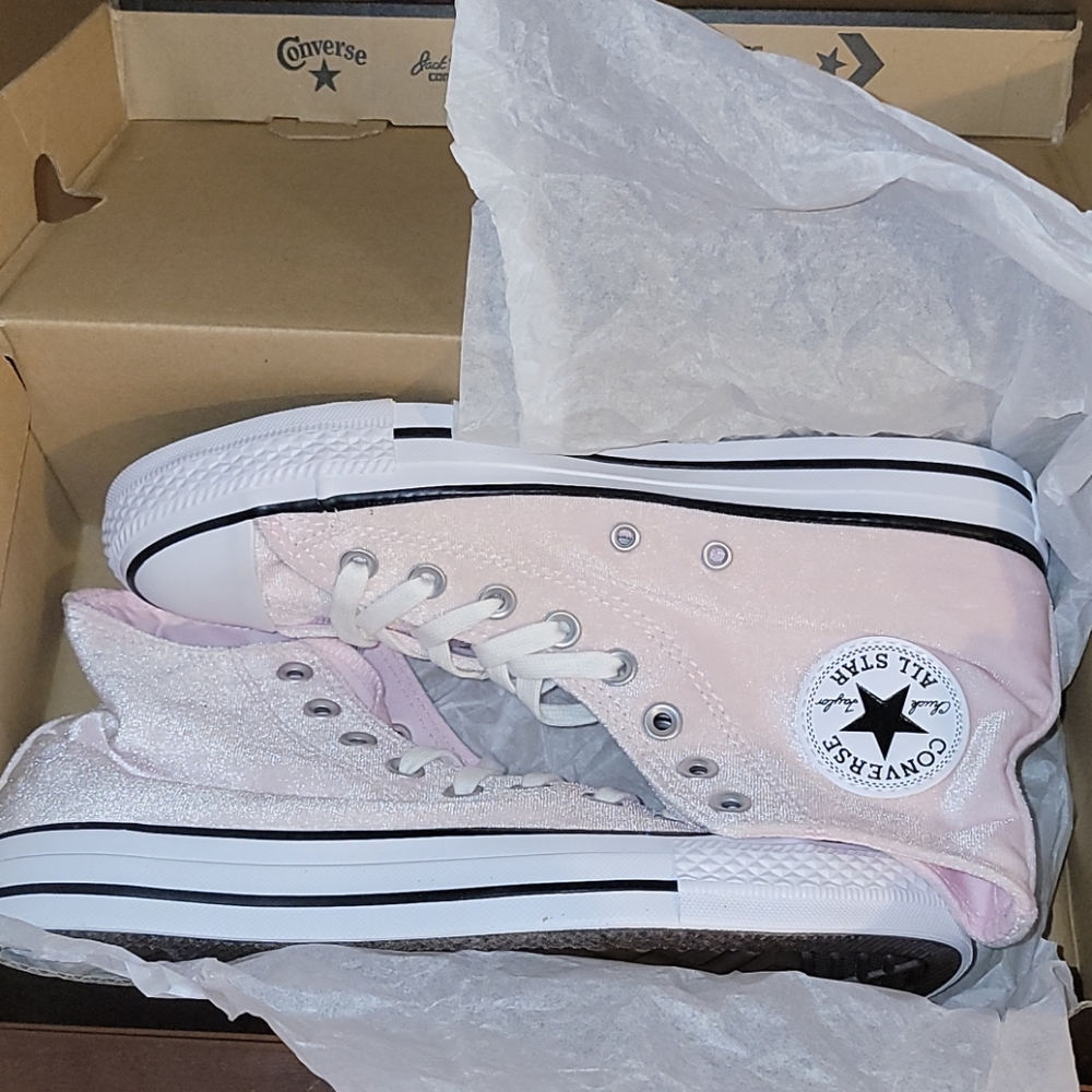 Converse pink velvet shoes